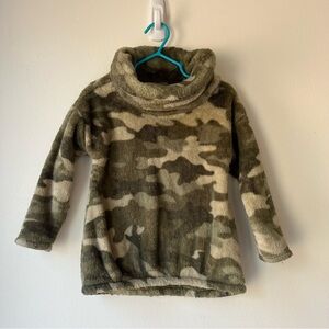 🌼 5/$25 Old Navy Toddler Camo Fleece Pullover 3T Cozy Plush Long Sleeve Top